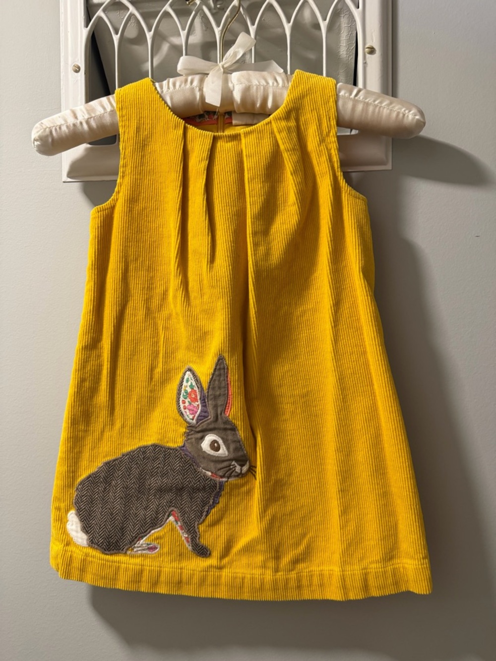 Mini Boden Yellow Corduroy Bunny Appliqué Dress, Sz 3-4Y